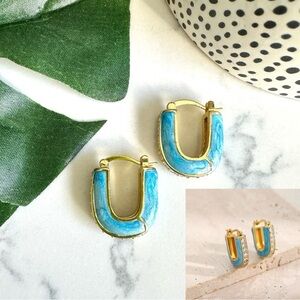 2/$30🌵 Clear Crystal Blue Gold Tone Huggies Earrings Oval Arch Gift Jewelry NEW